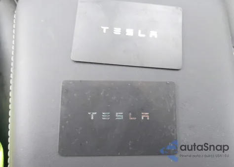 2023 Tesla Model Y Awd/Long Range Dual Motor All-Wheel Drive из США, поврежденный, VIN 7SAYGDEE4PA130322